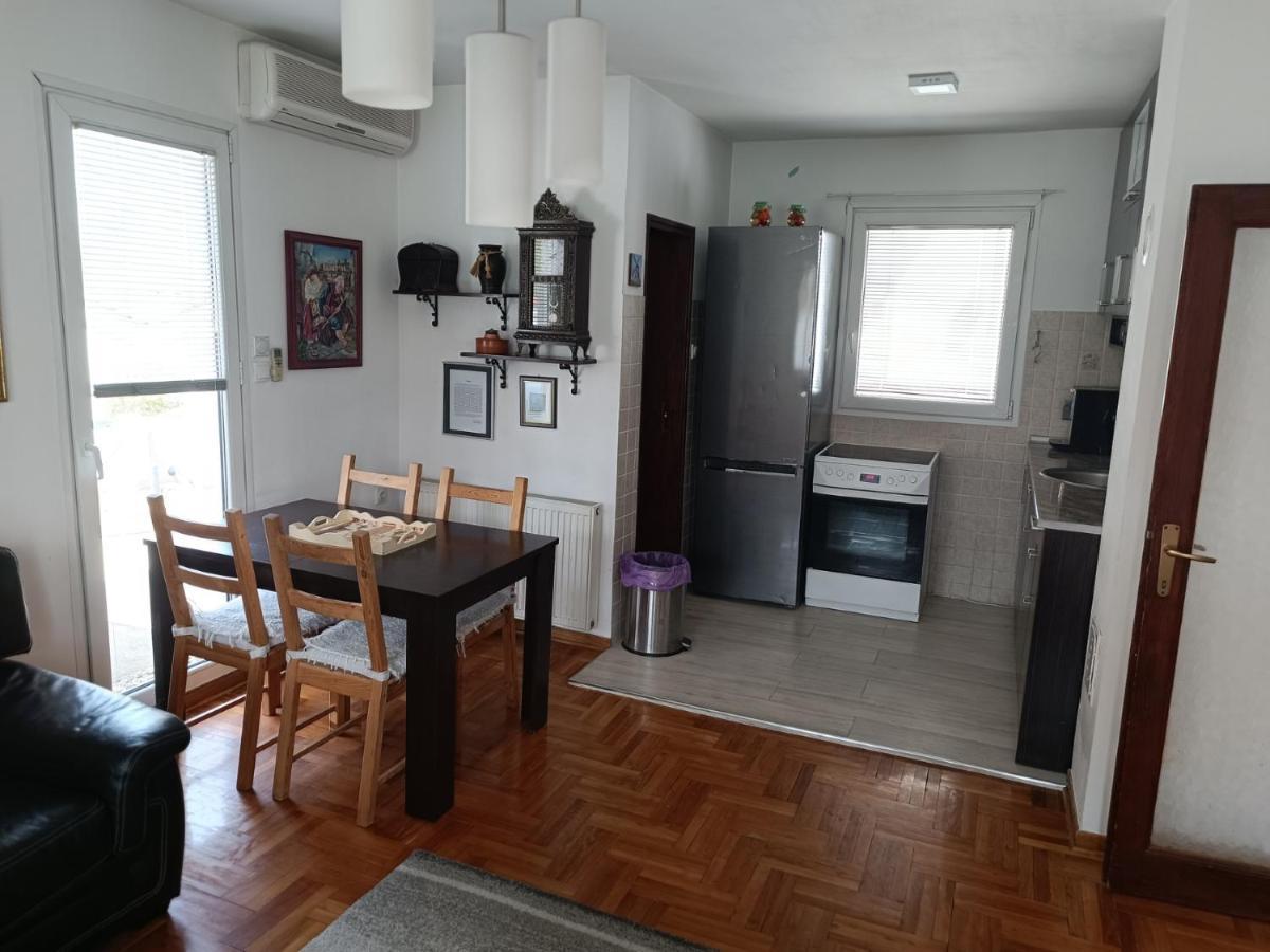 Serbian Home With Garden Krnjaca Екстер'єр фото