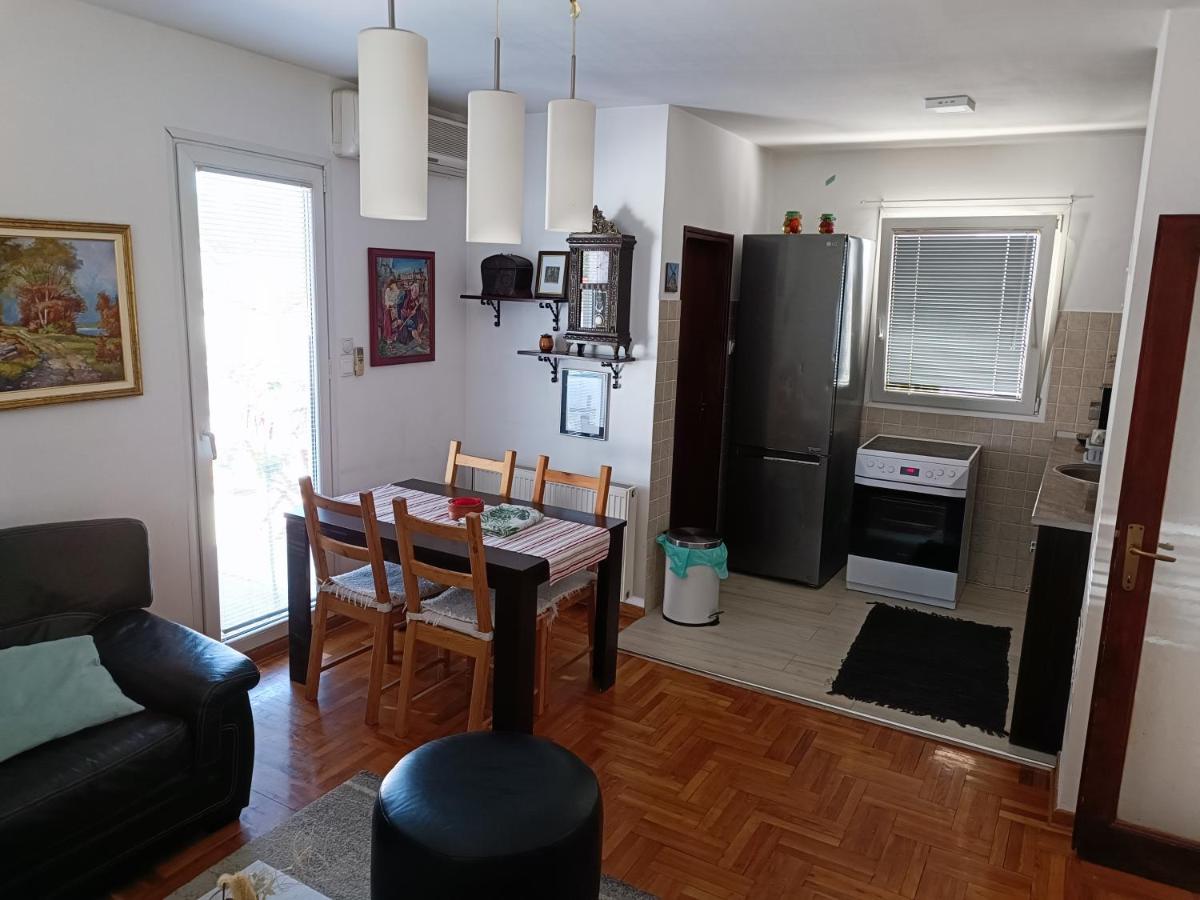 Serbian Home With Garden Krnjaca Екстер'єр фото