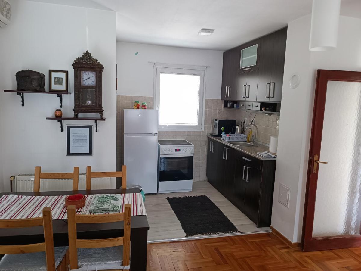 Serbian Home With Garden Krnjaca Екстер'єр фото
